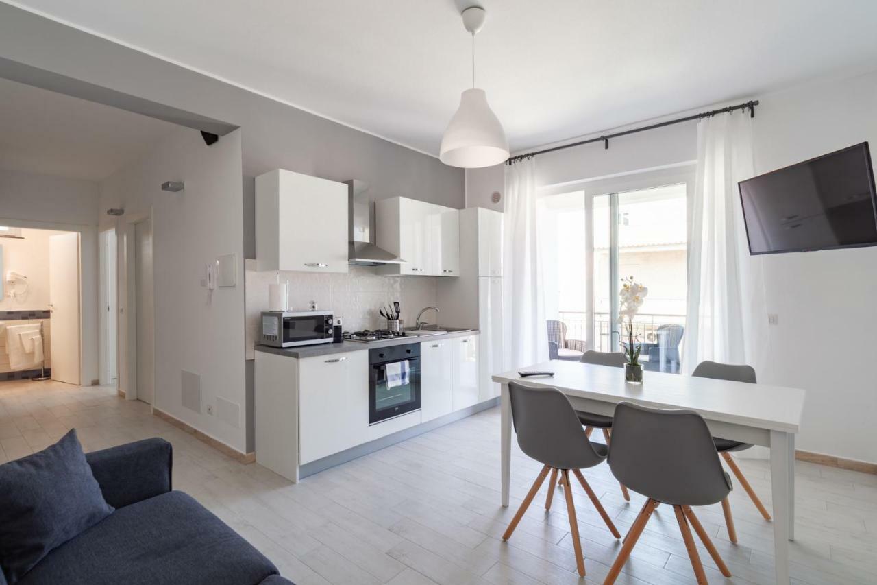 House 103 Rent Apartment Capo d'Orlando Bagian luar foto